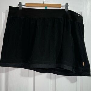 EUC Lucy Wave Run Skirt Black Size XL